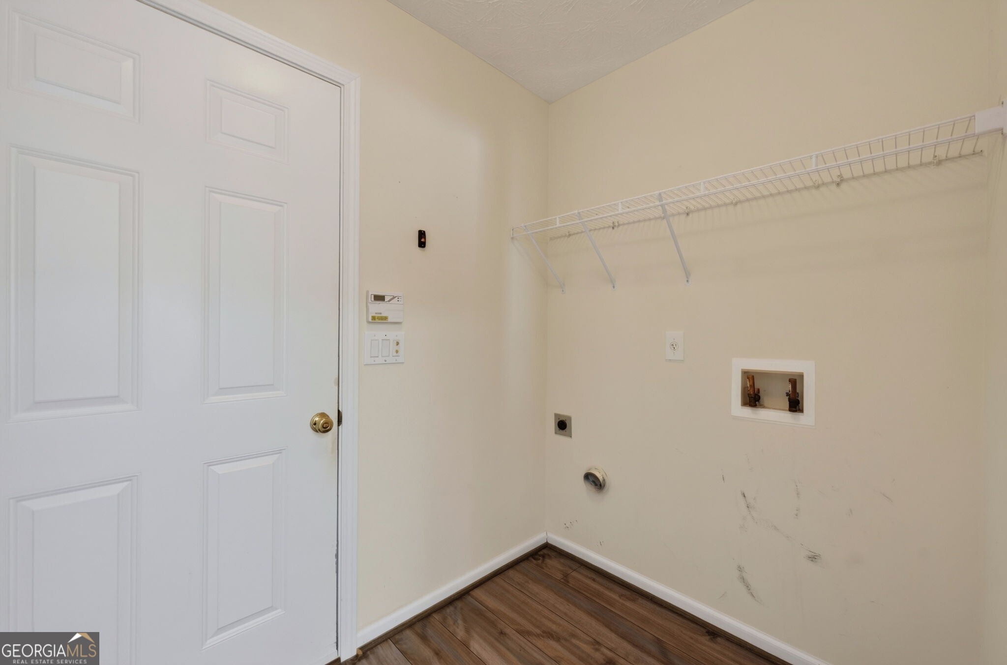 912 Village View Circle Property Photo 18