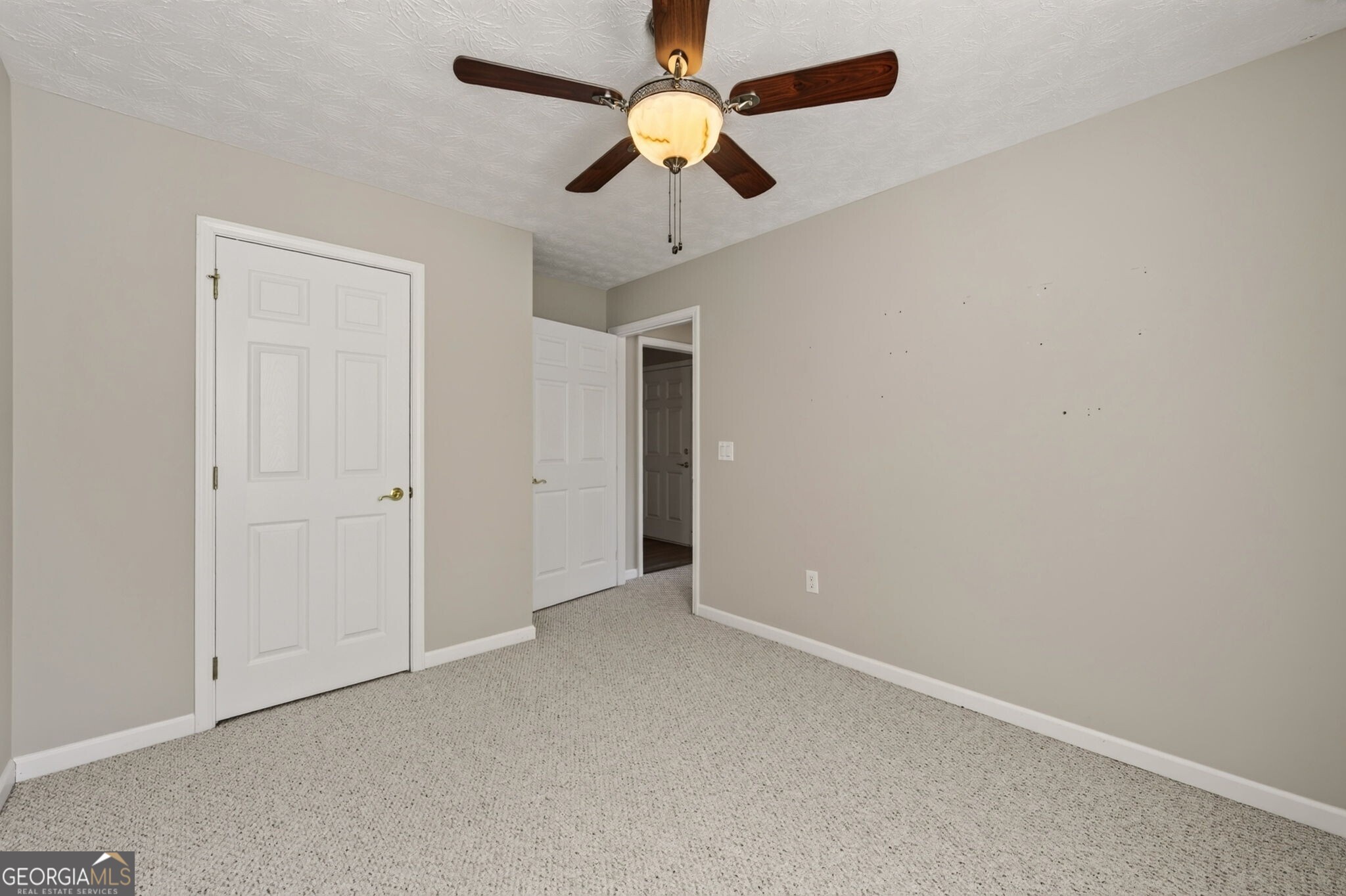 912 Village View Circle Property Photo 31