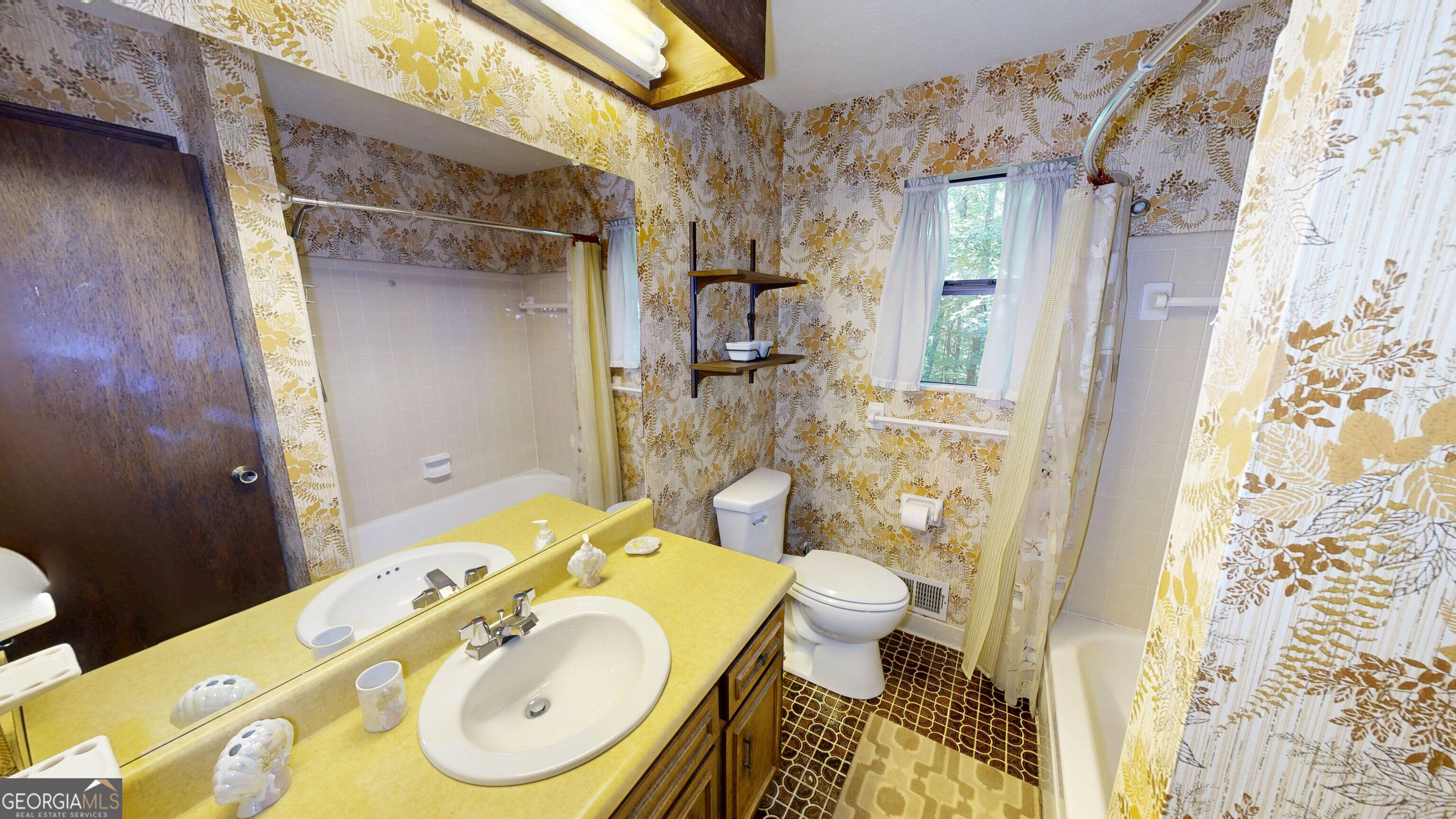 6562 Oakwood Drive Property Photo 28