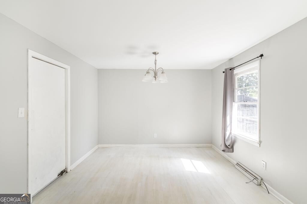 4404 Fairfax Drive Property Photo 7