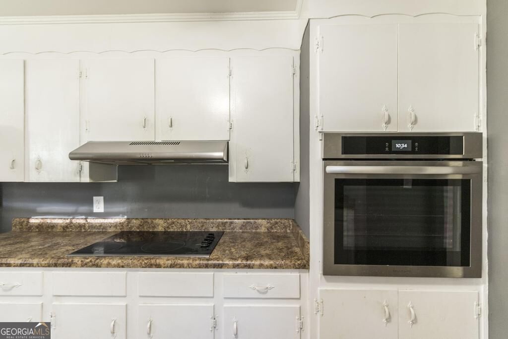 4404 Fairfax Drive Property Photo 12