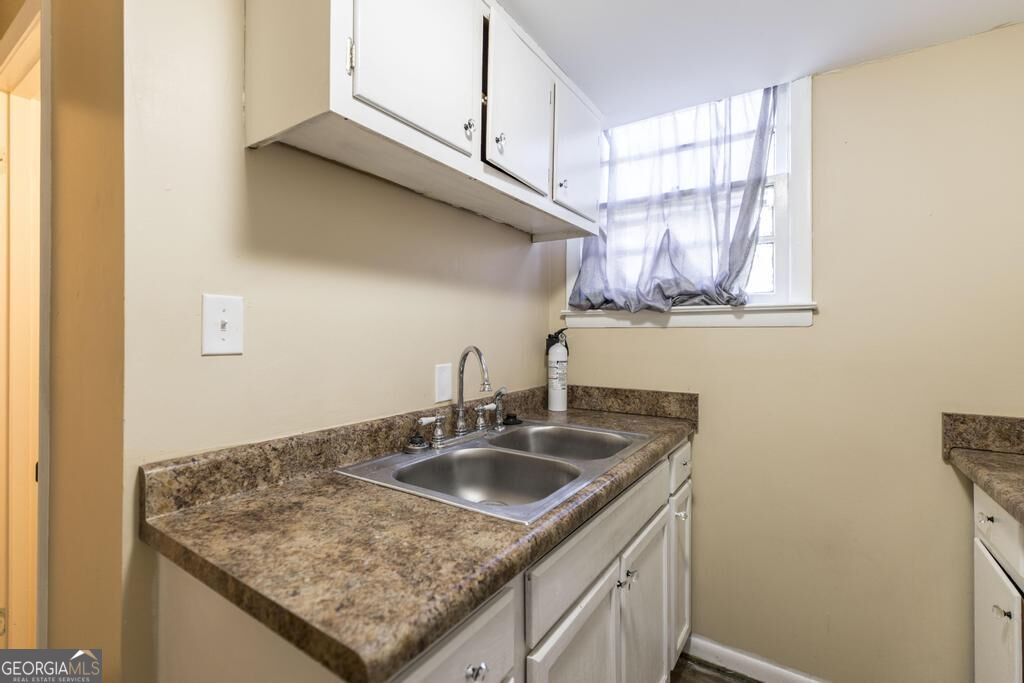 4404 Fairfax Drive Property Photo 30