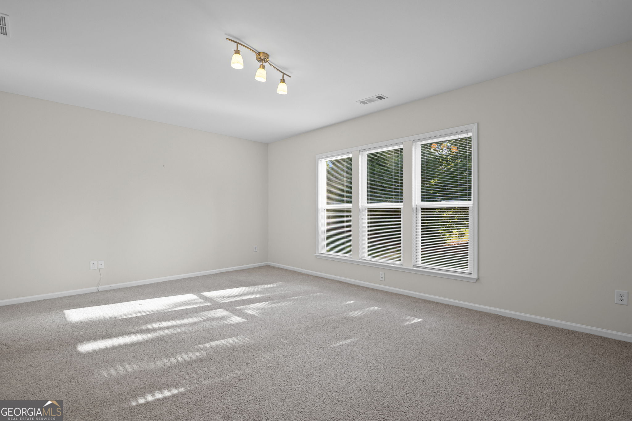 807 Eagle Drive Property Photo 25