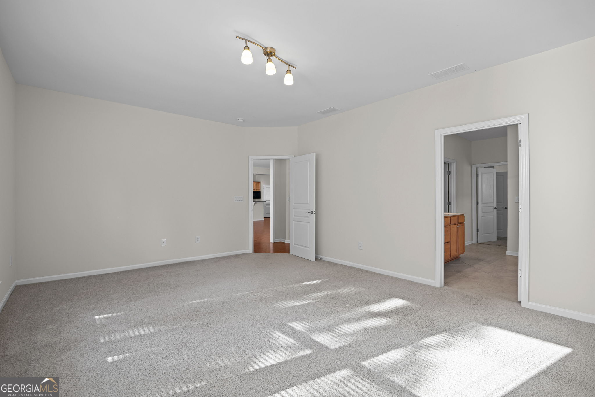807 Eagle Drive Property Photo 26