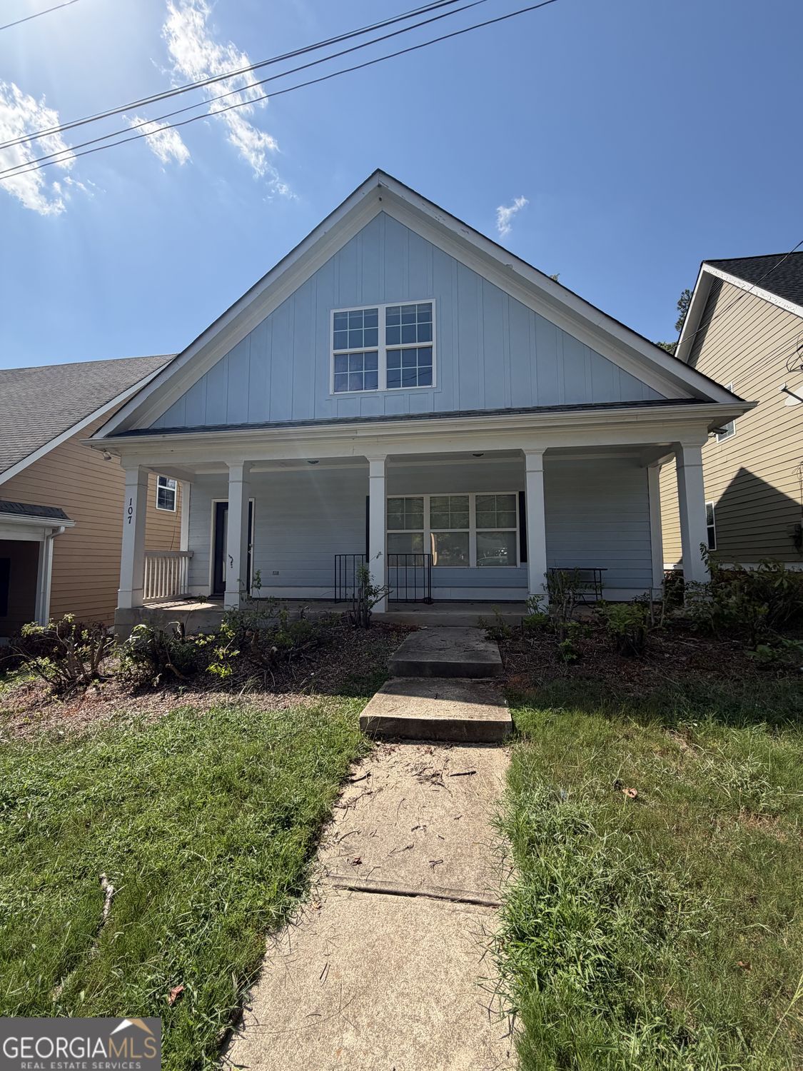 107 E Paces Drive Property Photo 1