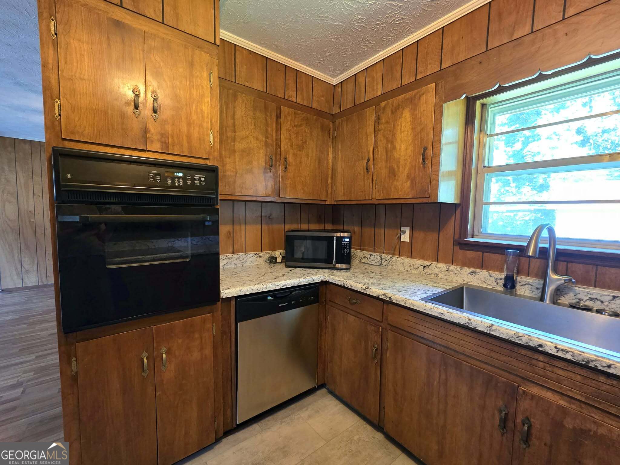 211 Wheeless Road Property Photo 9