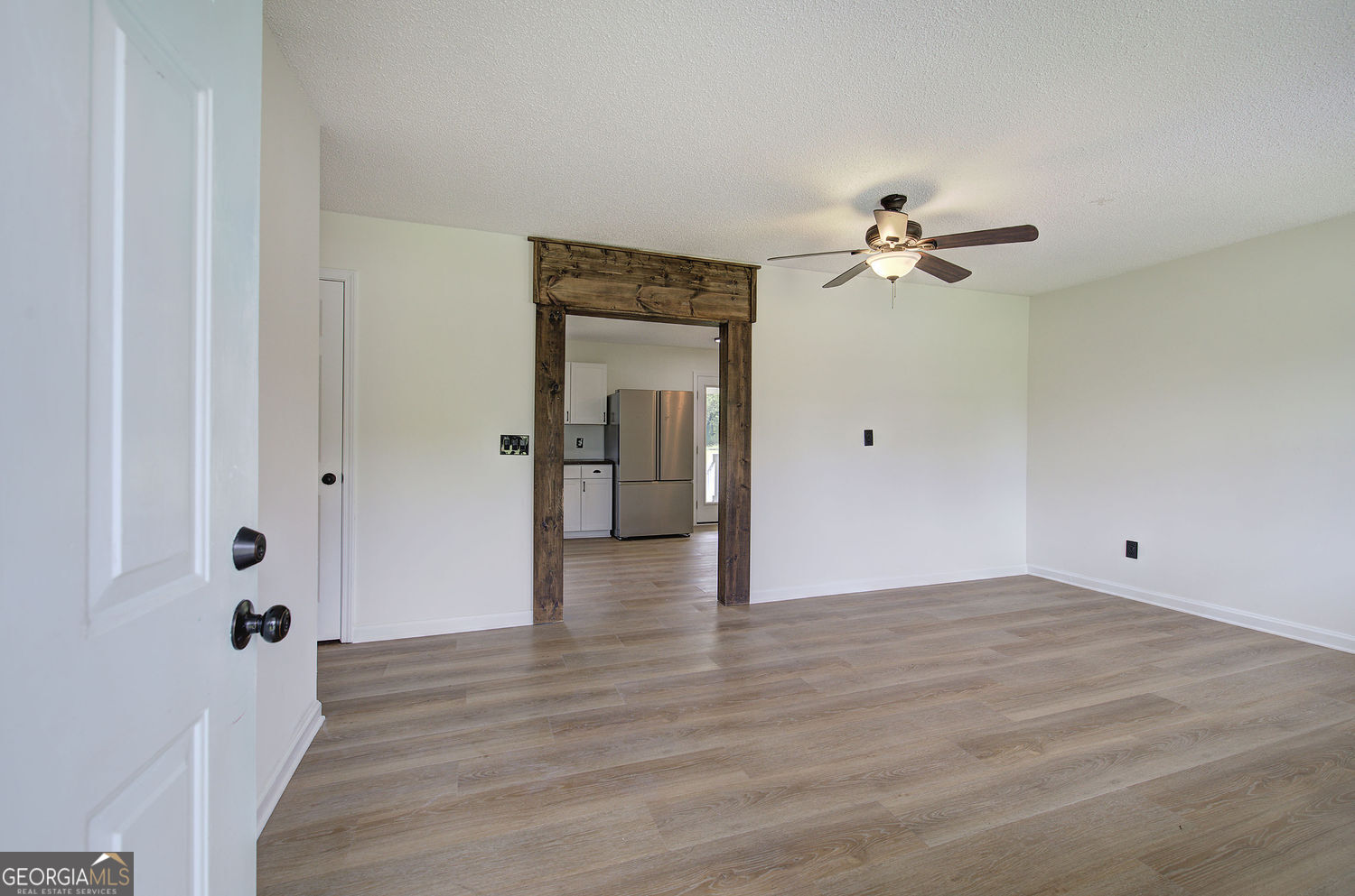 7097 Fairmount Highway Se Property Photo 3