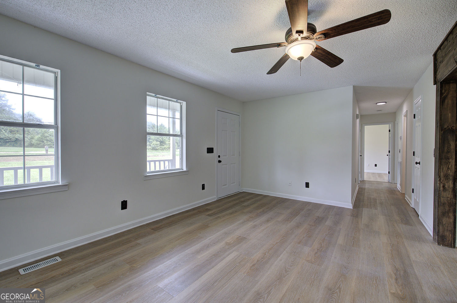 7097 Fairmount Highway Se Property Photo 9