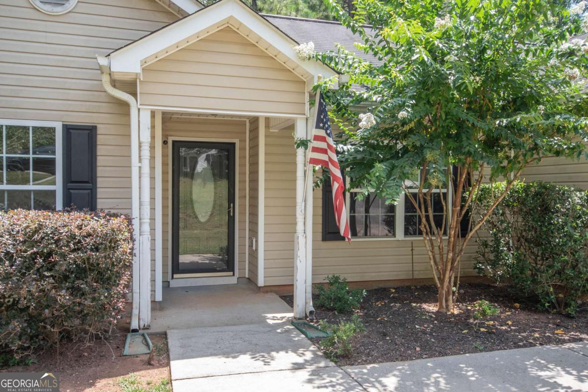 10 Walton Woods Court Property Photo 3