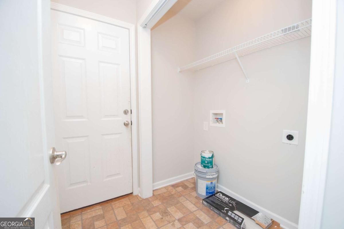 10 Walton Woods Court Property Photo 13