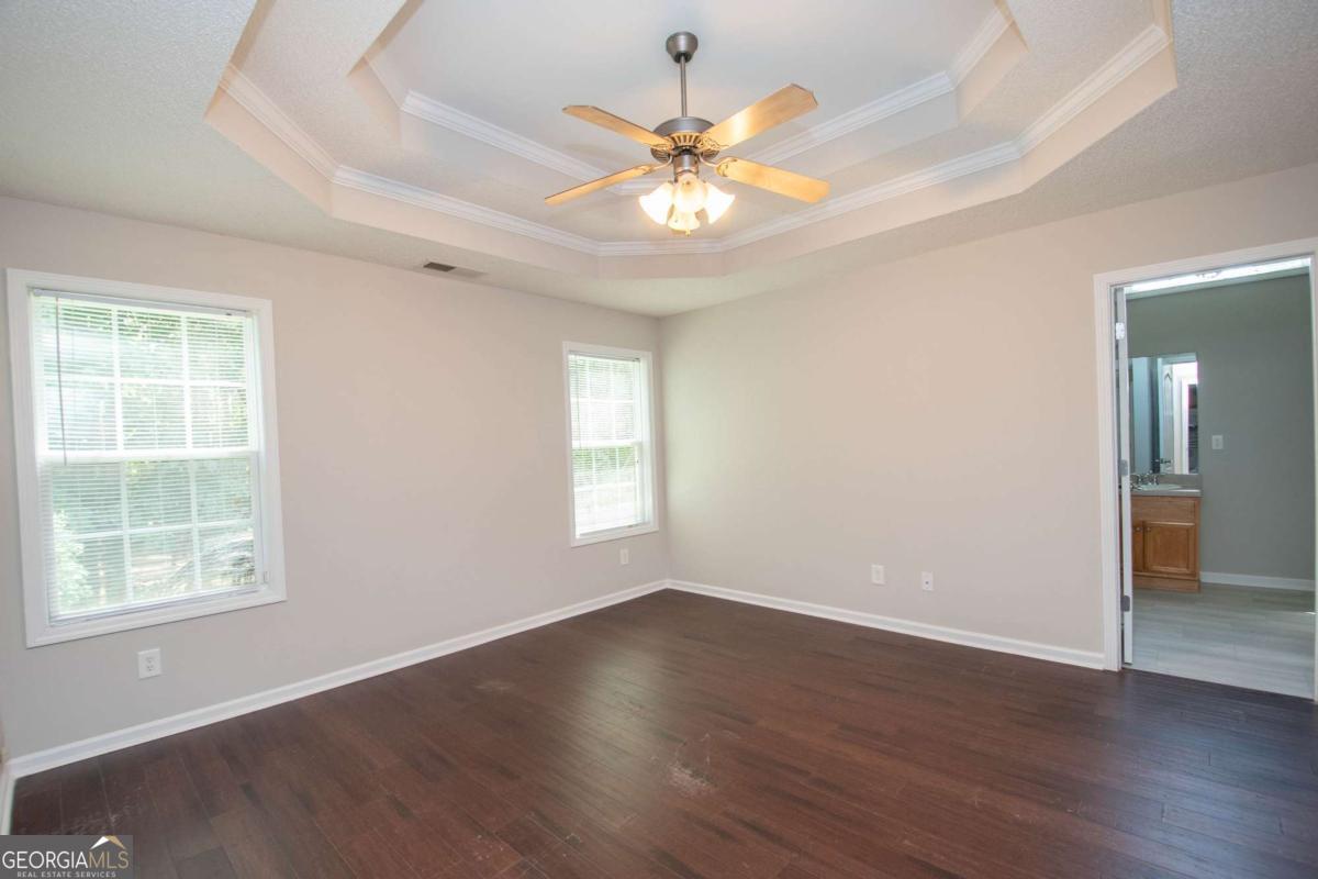 10 Walton Woods Court Property Photo 14