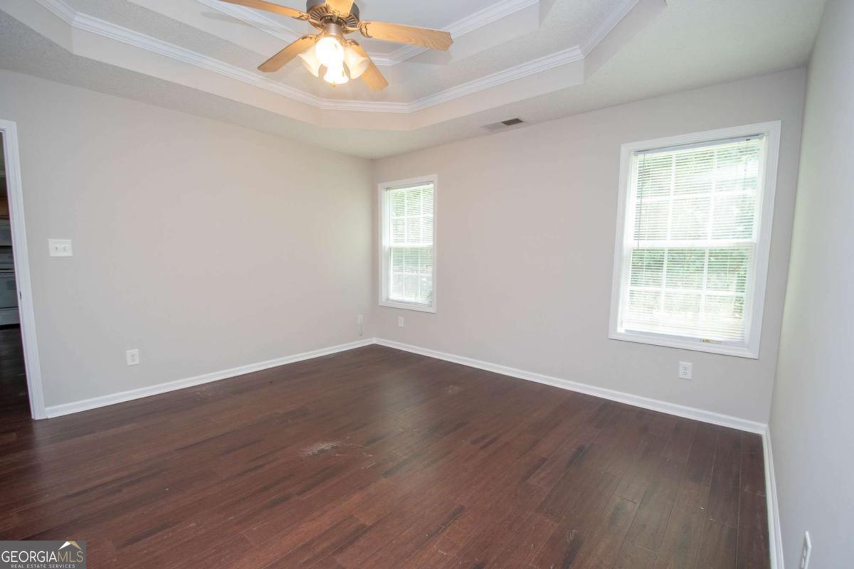 10 Walton Woods Court Property Photo 15