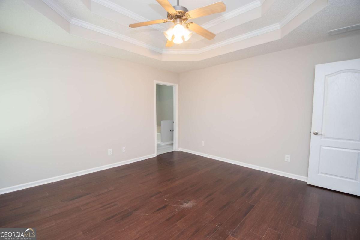 10 Walton Woods Court Property Photo 16