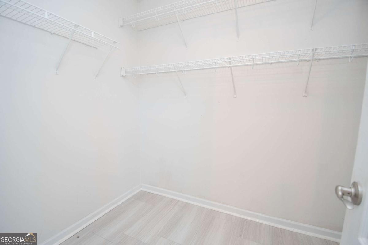 10 Walton Woods Court Property Photo 22