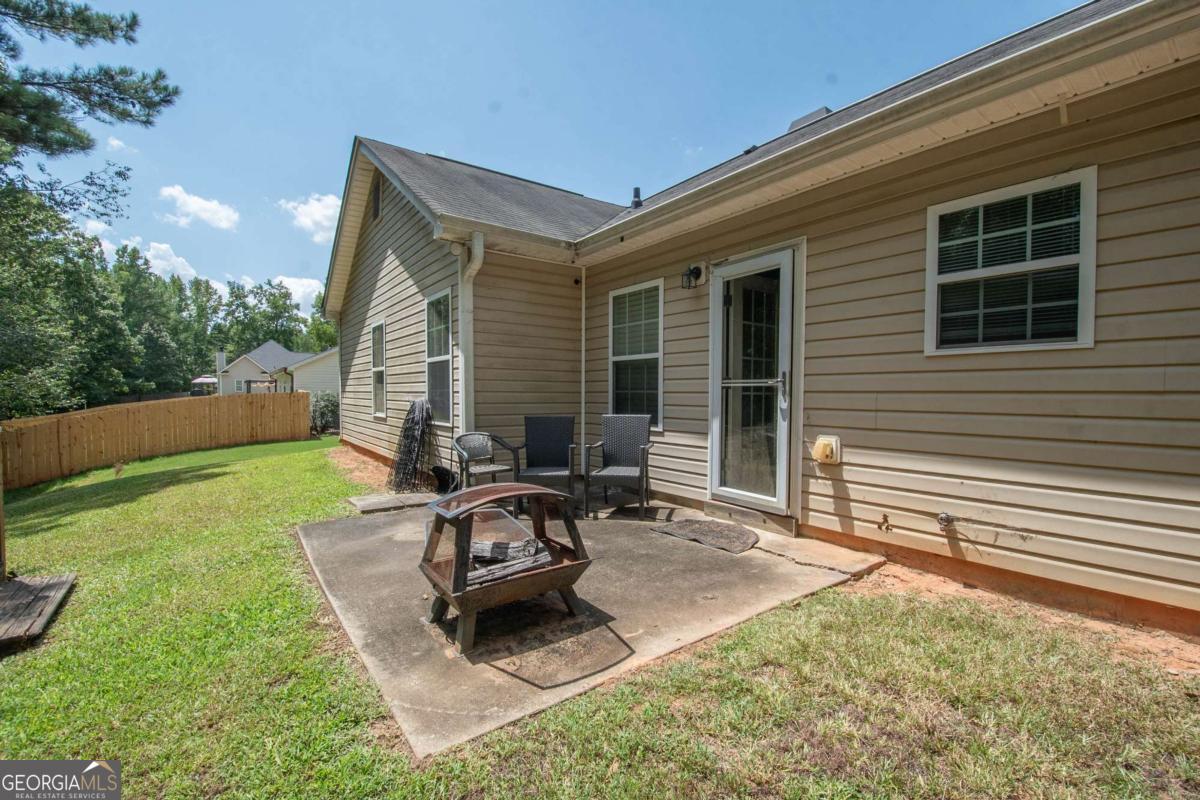 10 Walton Woods Court Property Photo 28