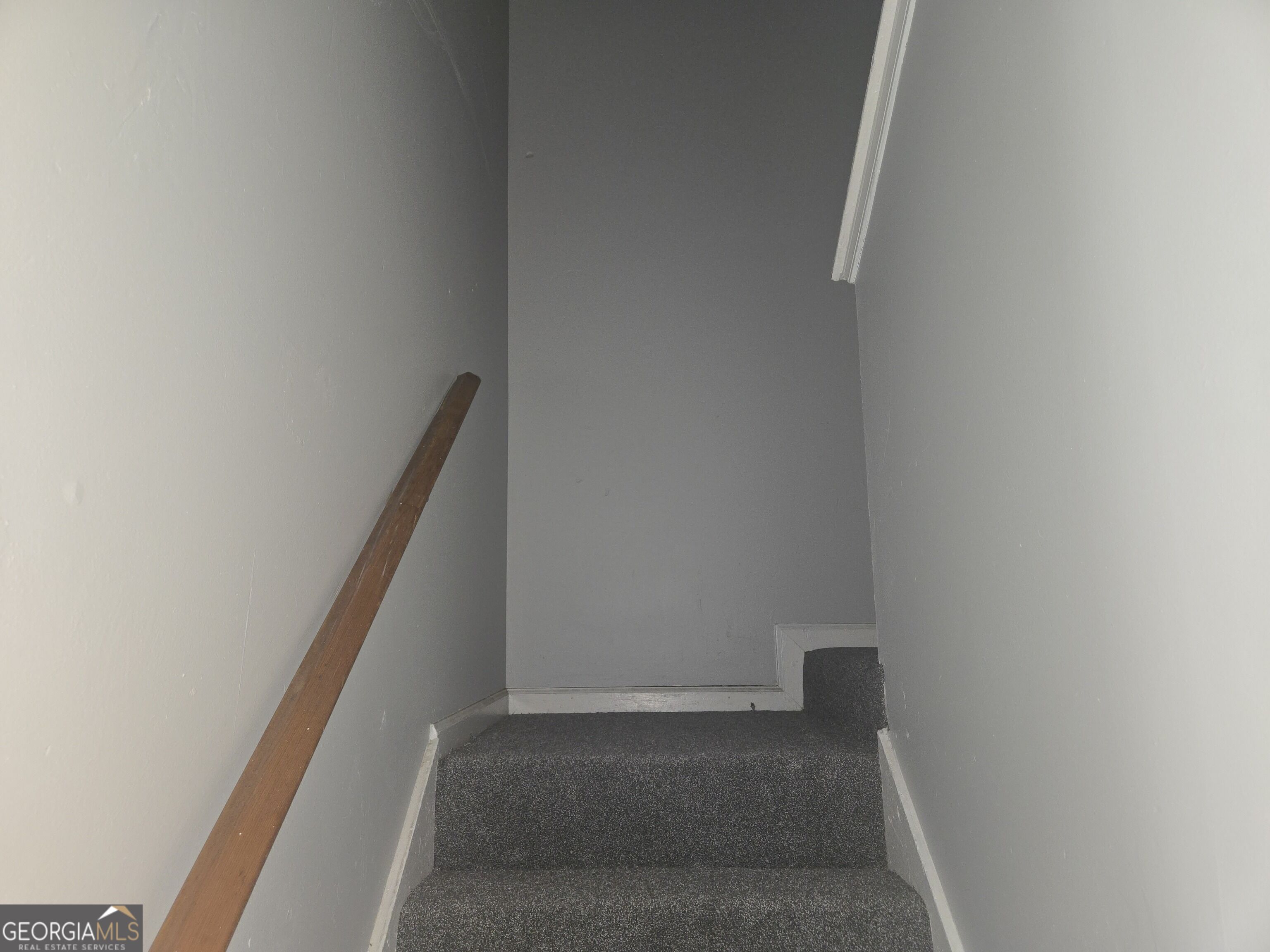 7233 Crestside Drive Property Photo 7