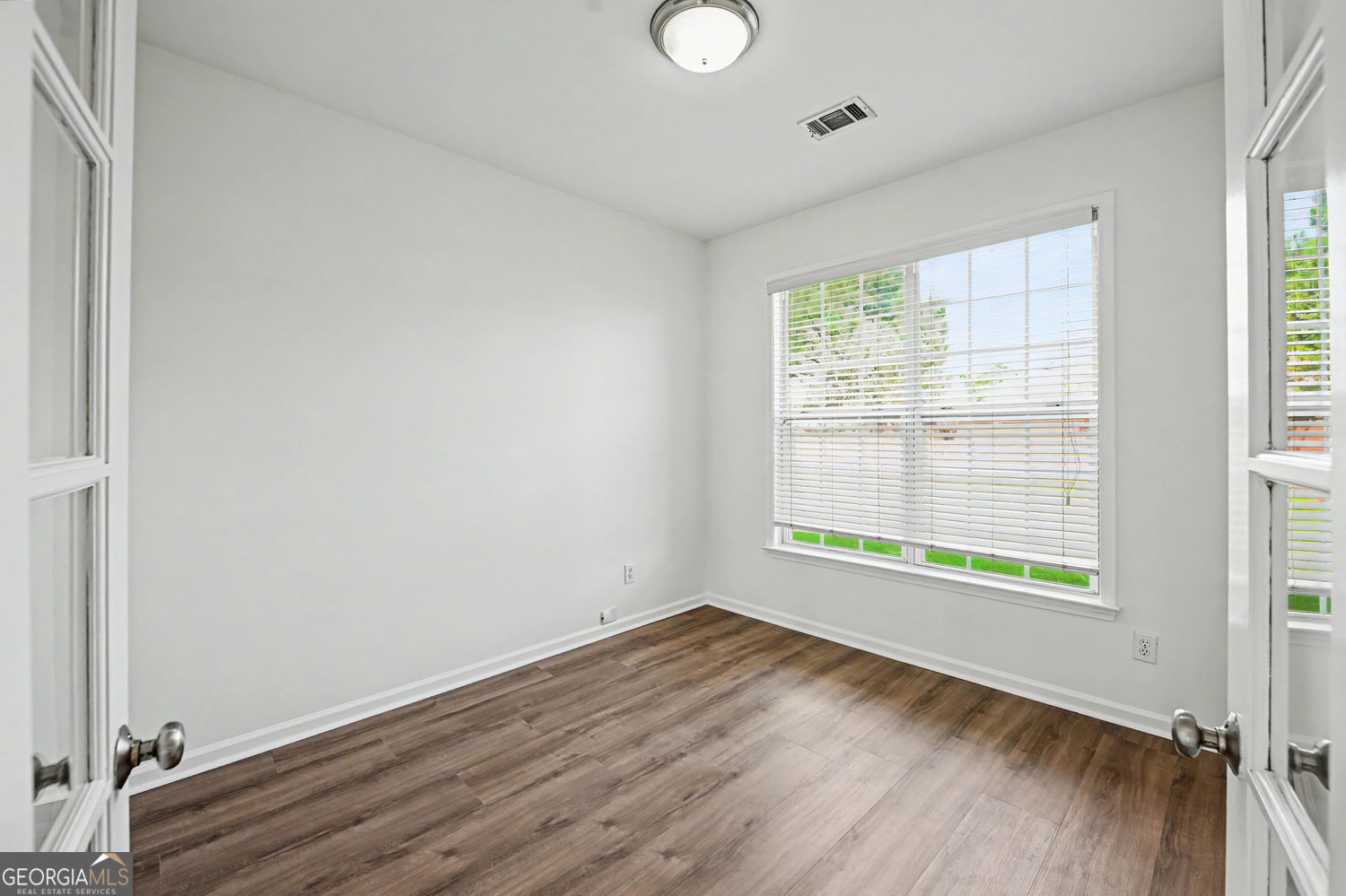 8330 Grenadier Trail Property Photo 13