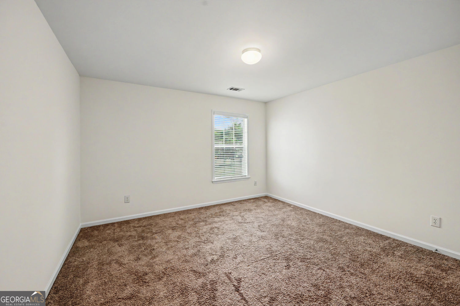8330 Grenadier Trail Property Photo 16