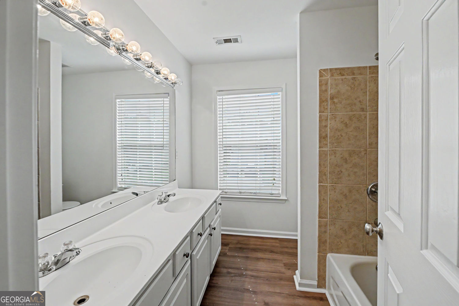 8330 Grenadier Trail Property Photo 22