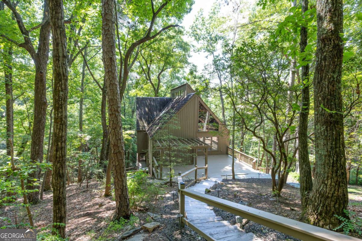 826 Woodland Trace Property Photo 2