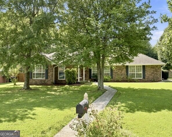 24 Boulder Drive NW Property Photo 1
