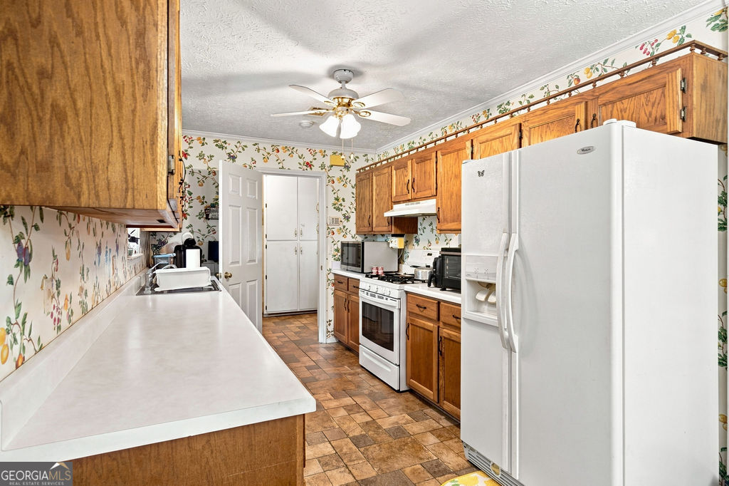 24 Boulder Drive Nw Property Photo 9