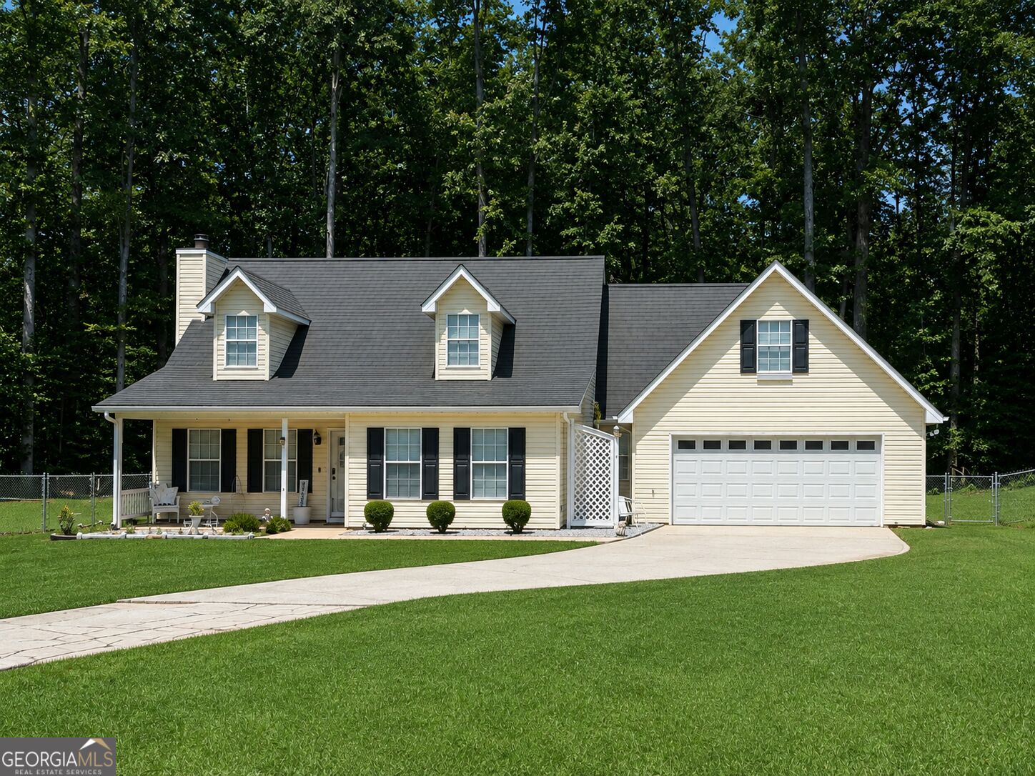 135 Creekview Drive Property Photo 1