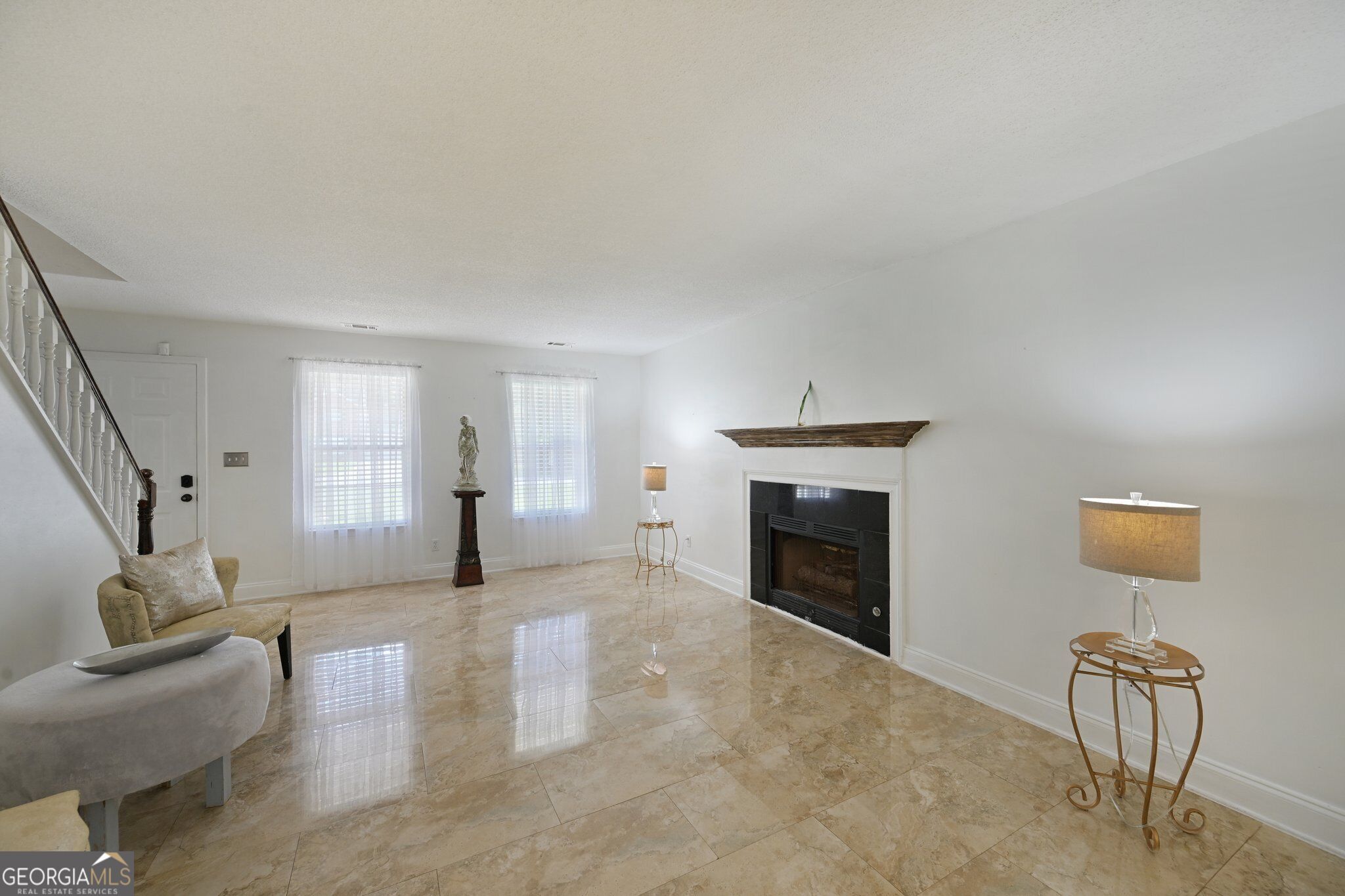 135 Creekview Drive Property Photo 11
