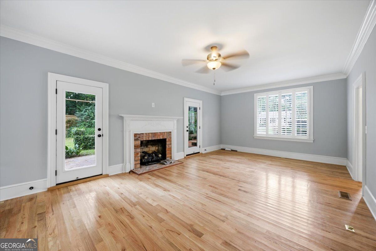 3860 Ridge Avenue Property Photo 5
