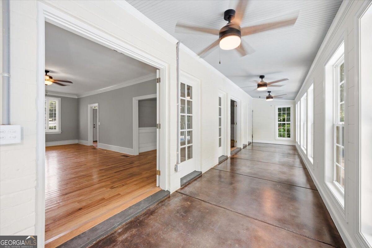 3860 Ridge Avenue Property Photo 10