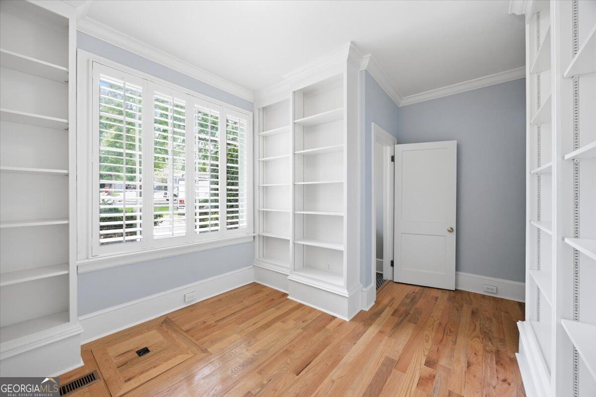 3860 Ridge Avenue Property Photo 18