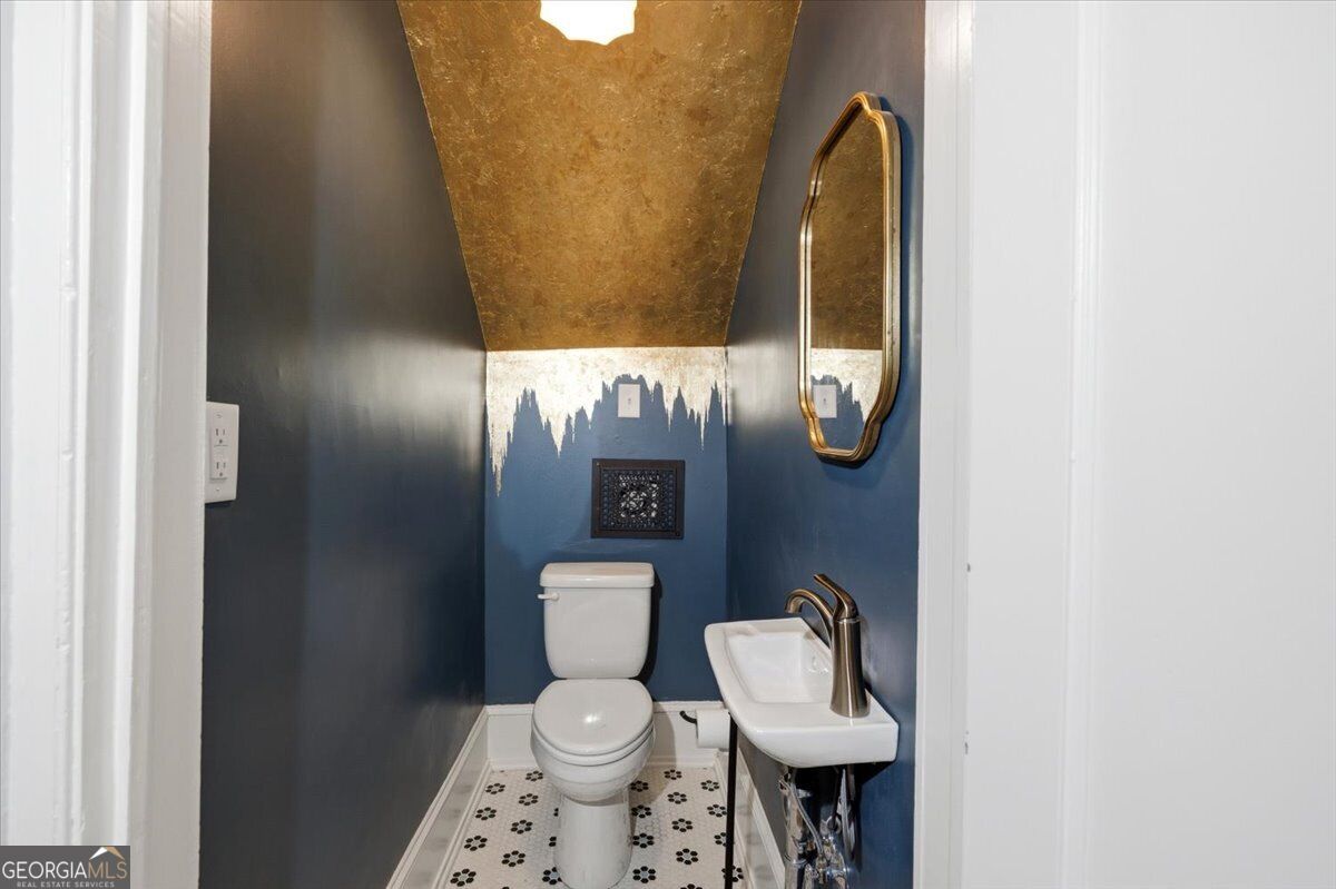 3860 Ridge Avenue Property Photo 20