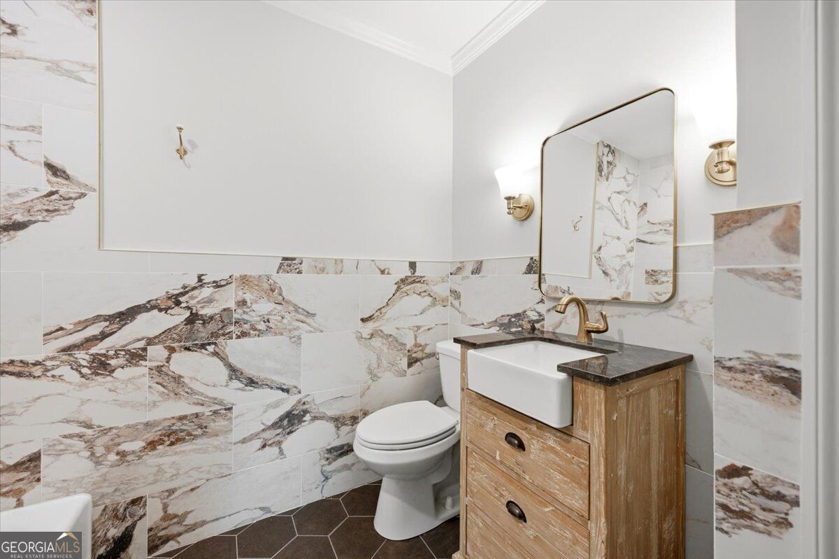 3860 Ridge Avenue Property Photo 35