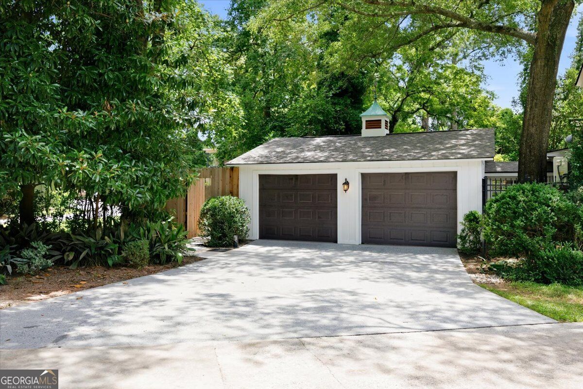3860 Ridge Avenue Property Photo 44