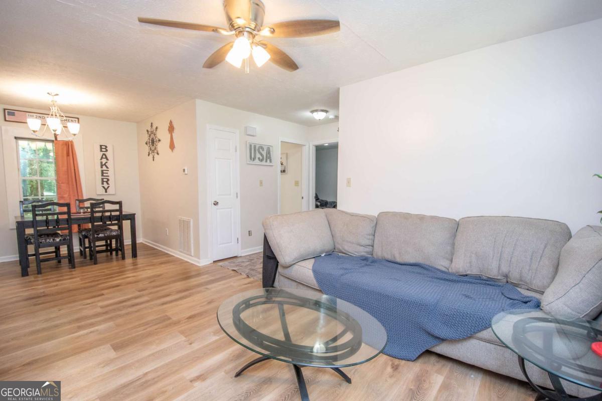 1104 Alverson Road Property Photo 4