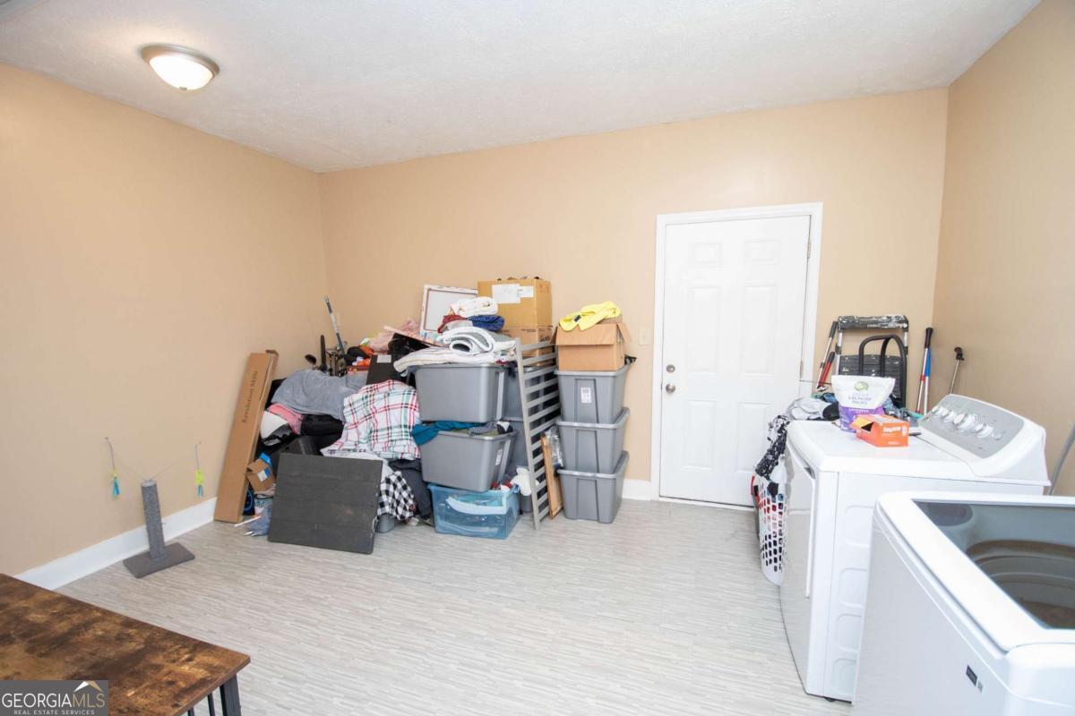 1104 Alverson Road Property Photo 11