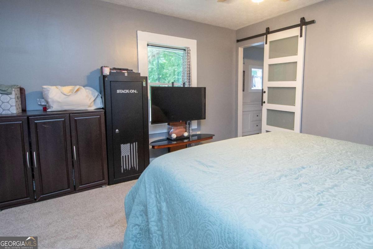 1104 Alverson Road Property Photo 13