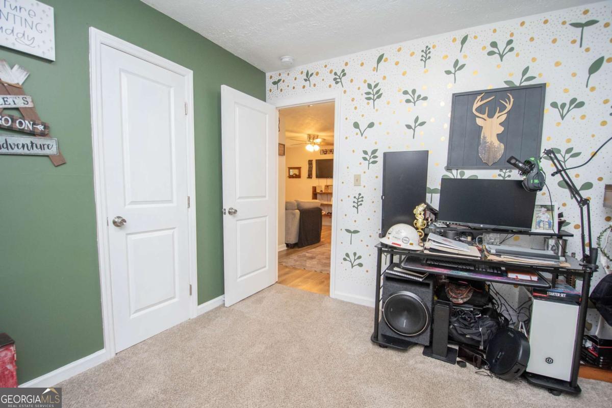 1104 Alverson Road Property Photo 20