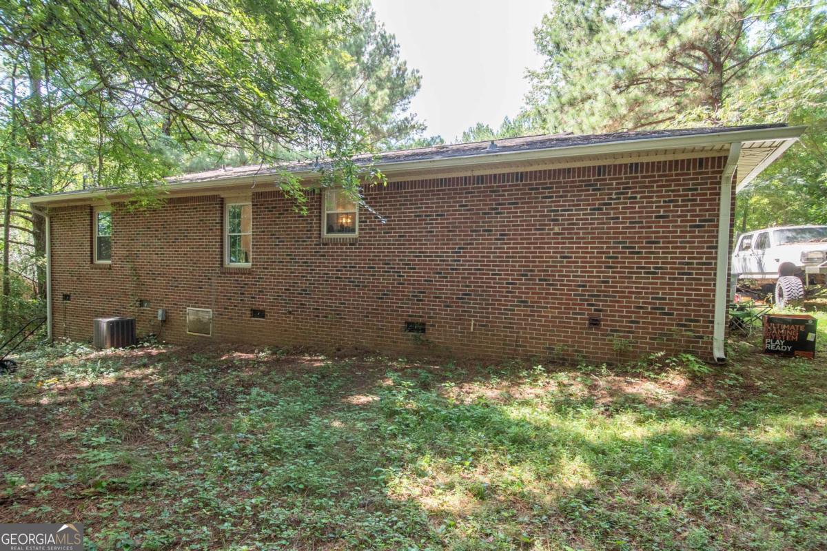 1104 Alverson Road Property Photo 23
