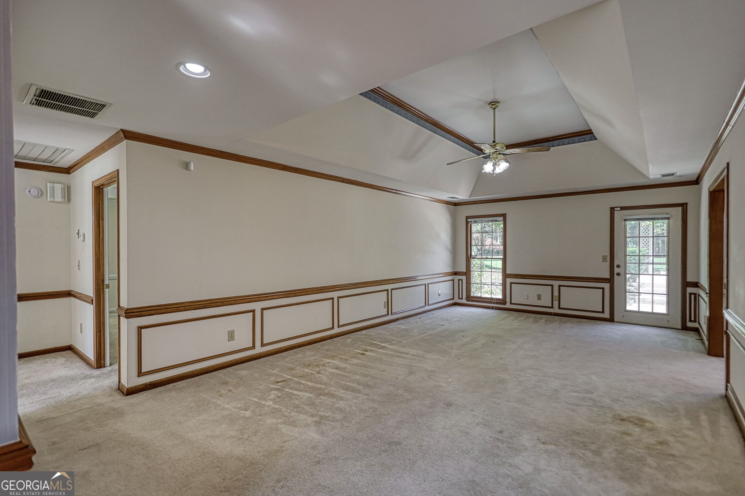 115 Buck Creek Drive Property Photo 5