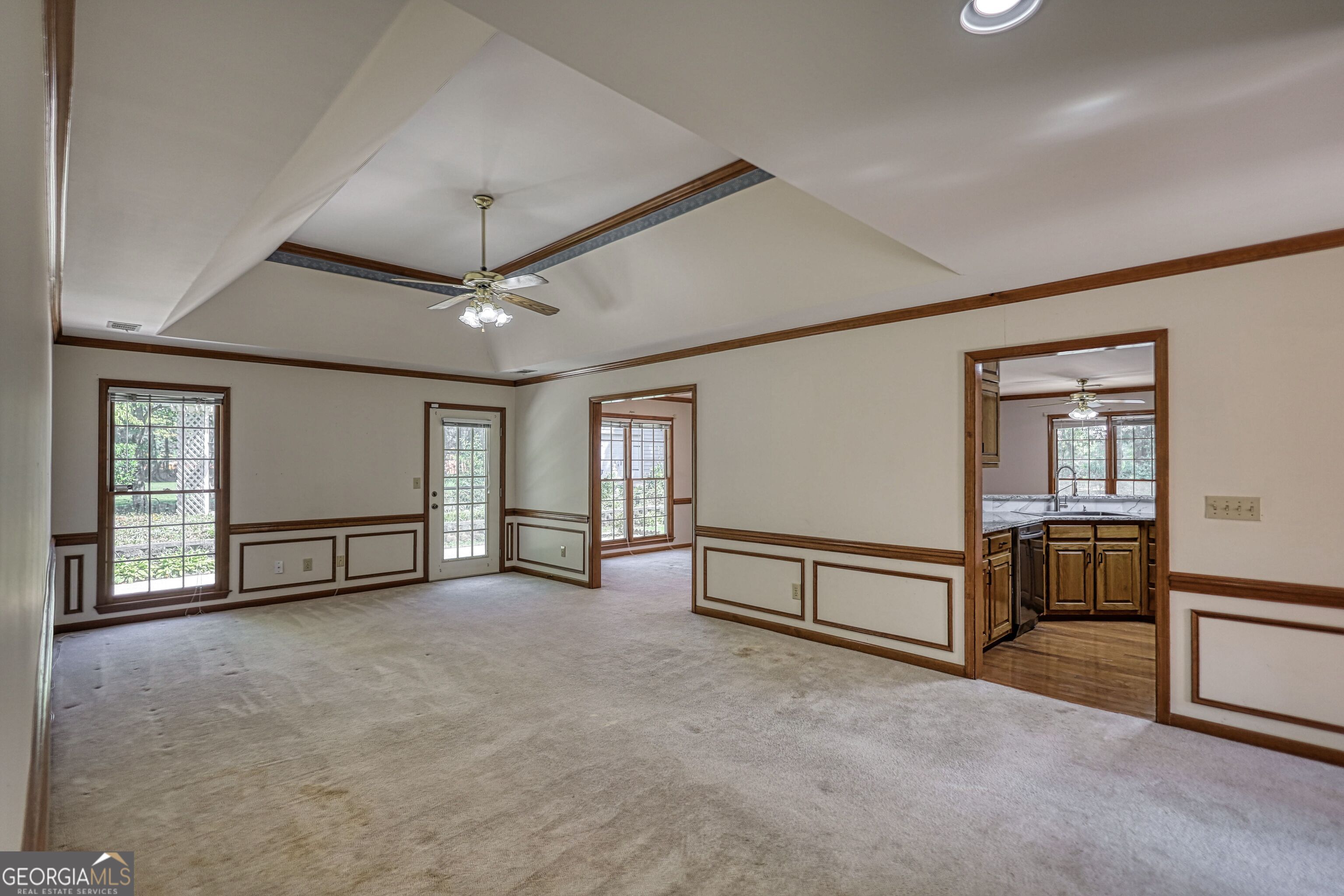 115 Buck Creek Drive Property Photo 6