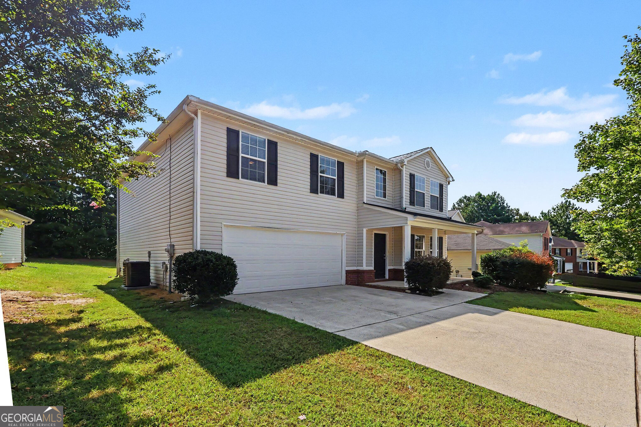 2020 Sweet Bay Drive Property Photo 2
