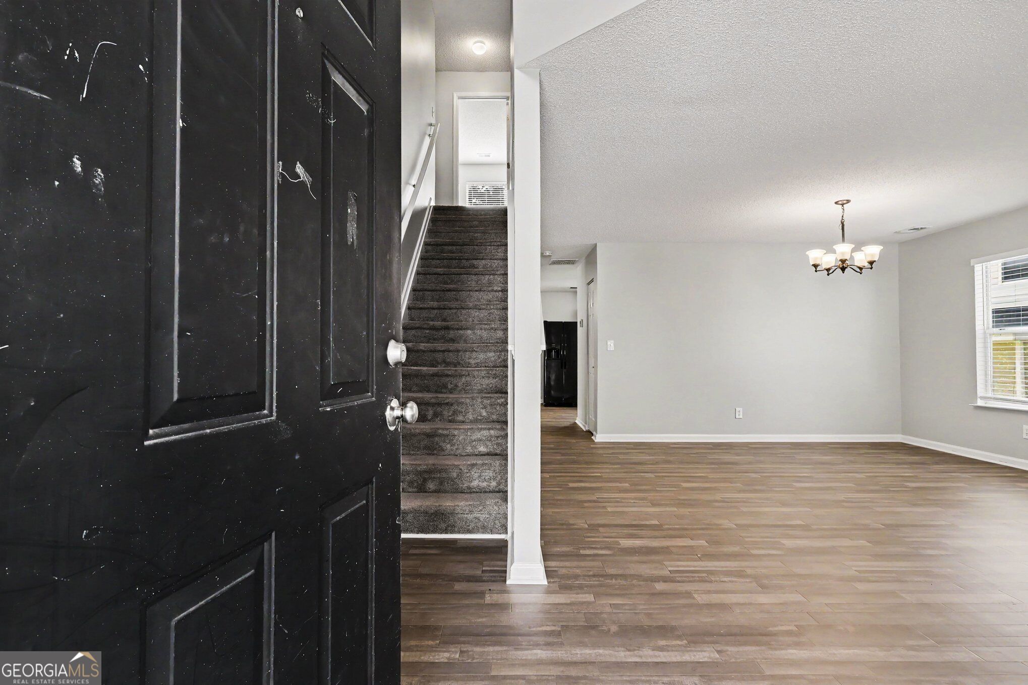 2020 Sweet Bay Drive Property Photo 3
