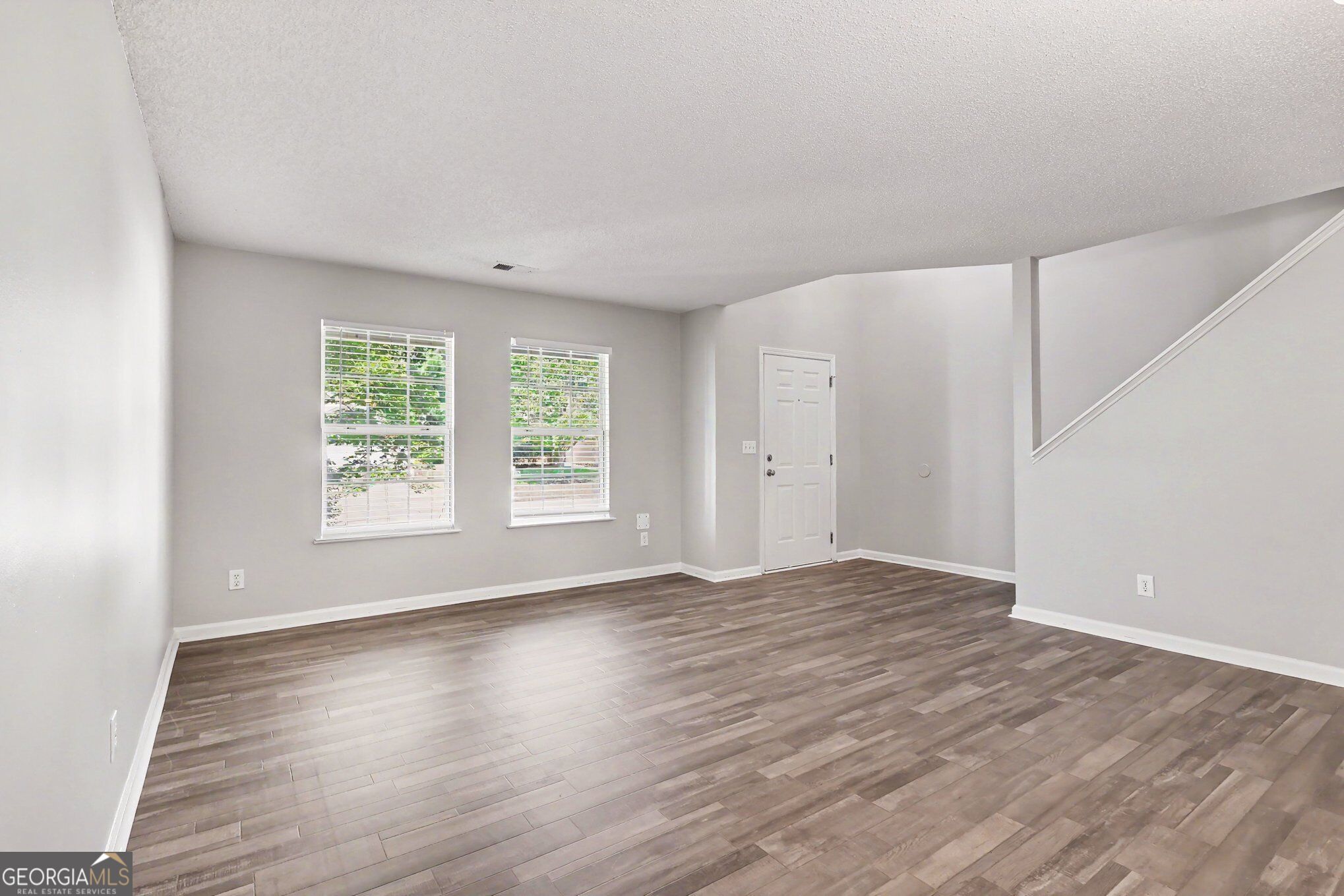 2020 Sweet Bay Drive Property Photo 4