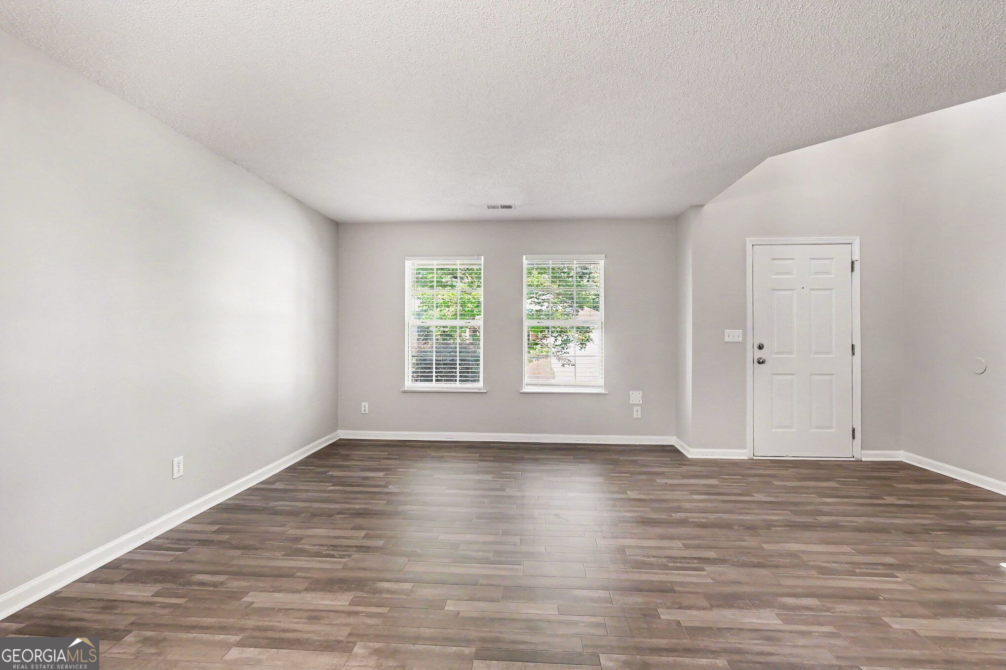 2020 Sweet Bay Drive Property Photo 5