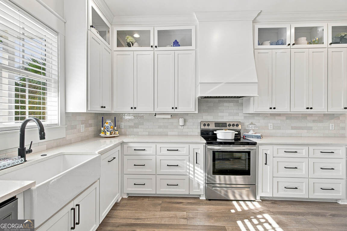 311 Peachtree Street Property Photo 9