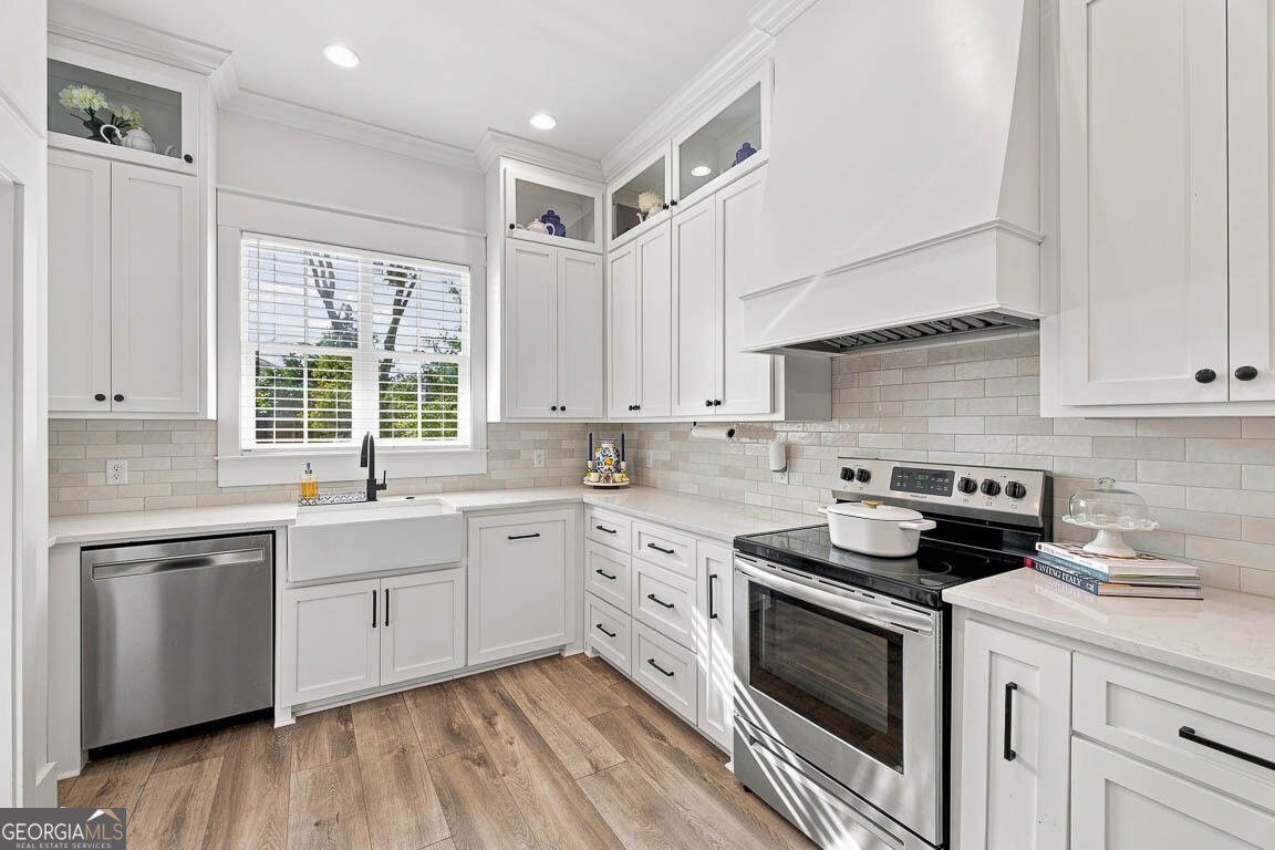 311 Peachtree Street Property Photo 11