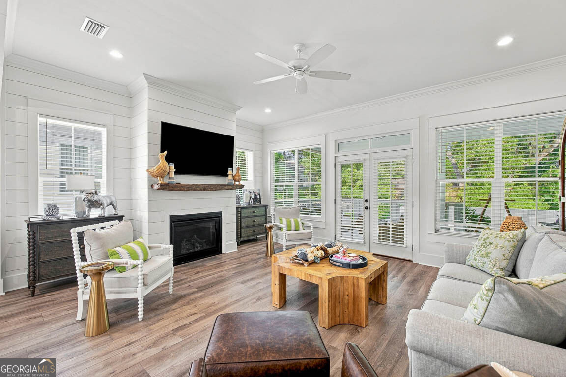 311 Peachtree Street Property Photo 18