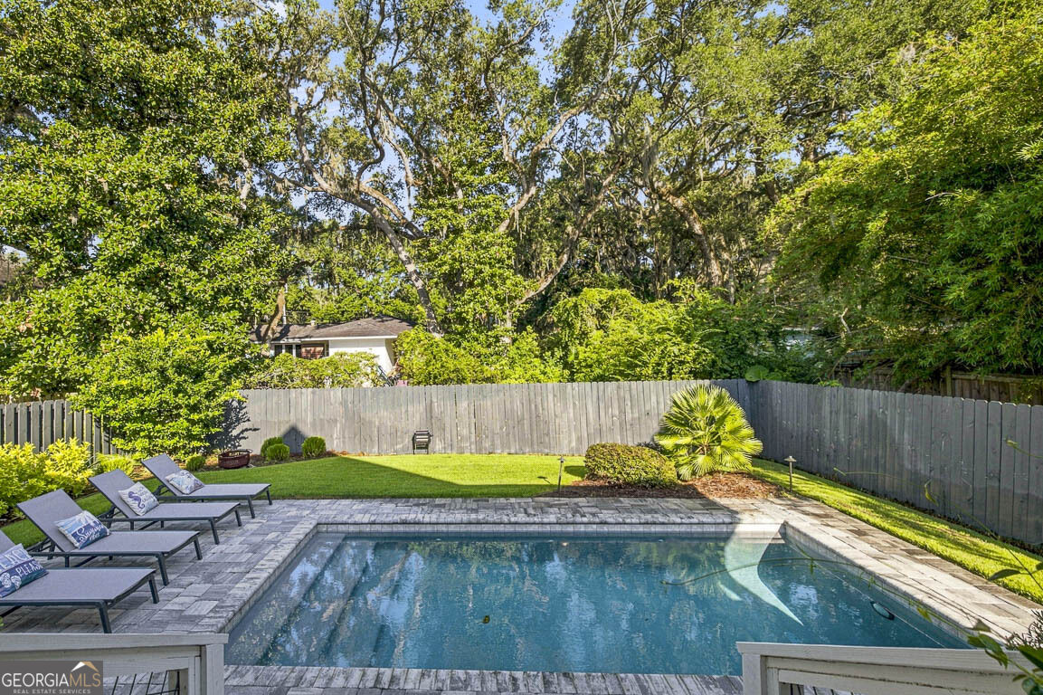 311 Peachtree Street Property Photo 46