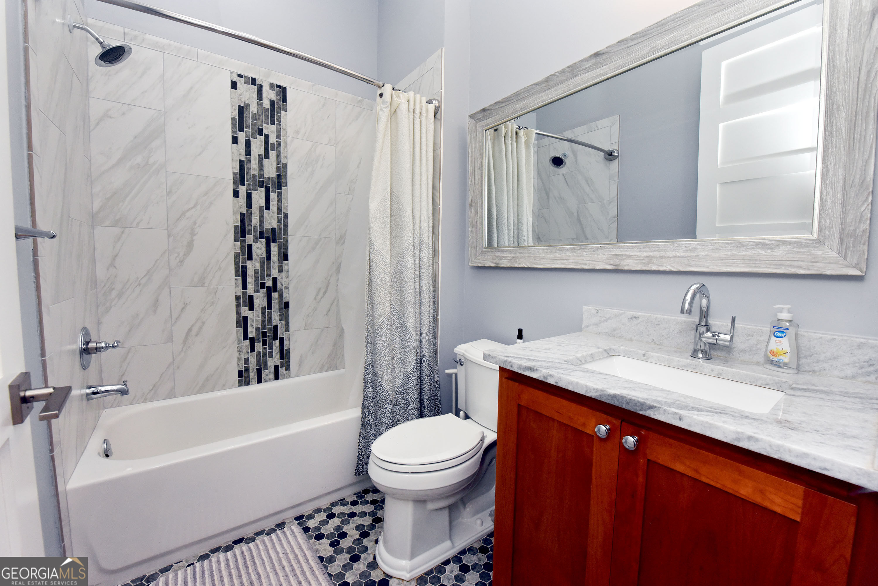 732 Ridge Pointe Way Property Photo 16